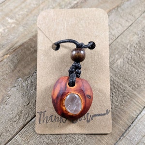 Milky Quartz Necklace Carved Avocado Stone Necklace Natural Jewelry With Healing Stones immagine 5