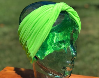 Diadema elástica verde neón: turbante convertible