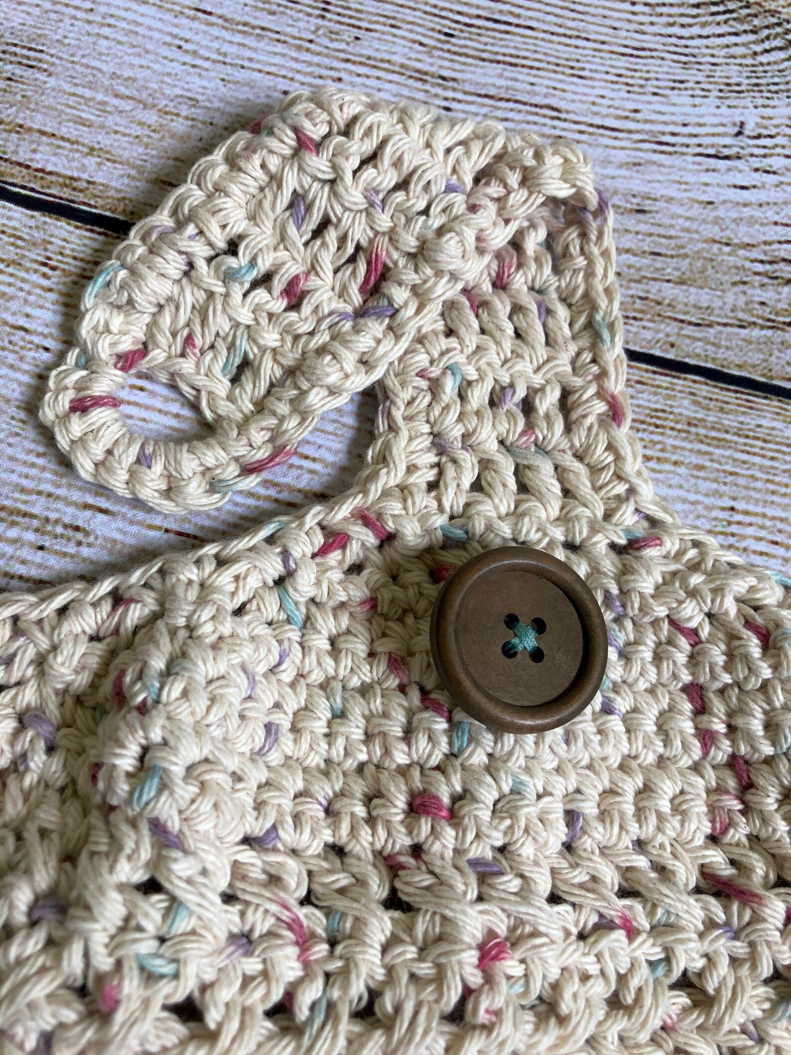 Hängende Küchentuch häkeln in Creme mit rosa und blau Specks | Etsy