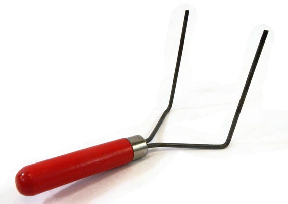 Vintage Garden Cultivator Gardening Claw Hand Tool Red Wooden