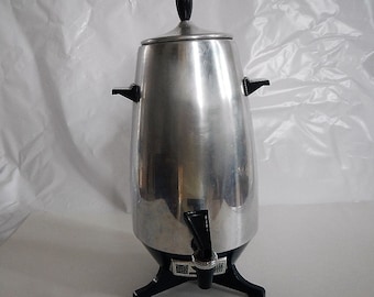 Vintage Mirro-Matic Coffee Pot - aluminum, large, 22 cup - 1960s - M-0481, cottage chic, coffeepot, retro kitchen, entertaining, coffee urn