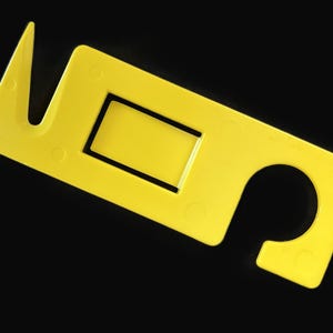 Vintage Tupperware #898 Multi-Tool – Yellow Letter Opener, Ruler, Bookmark & Clip Gadget – Retro Plastic Office / Kitchen Tool