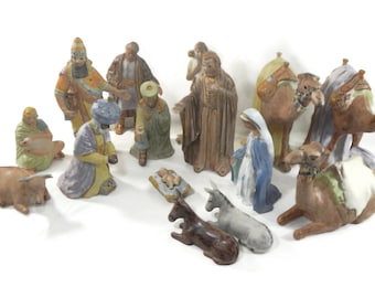 Vintage Nativity Set - handpainted, unknown maker, 16 pieces, 70s?, 80s?, camels - Christmas, baby Jesus, religious, ceramic, porcelain,