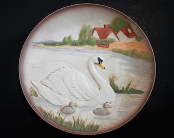 Vintage HOMCO Home Interiors Collectible Plate - swan & 2 baby ducklings, cygnets, 1970s - home decor, decorative, retro, wildlife, nature