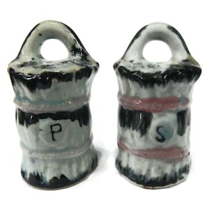 Vintage Hay Bundle Salt & Pepper Shakers - blue, black, pink ropes - collectible, collector, farmhouse kitchen, decor, kitsch, wheat, straw