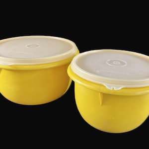 Vintage Tupperware Mixing Bowls, Lids - set of 2, yellow, sheer lids, #271 medium, #270 small- retro, kitchenware, pantry storage, baking