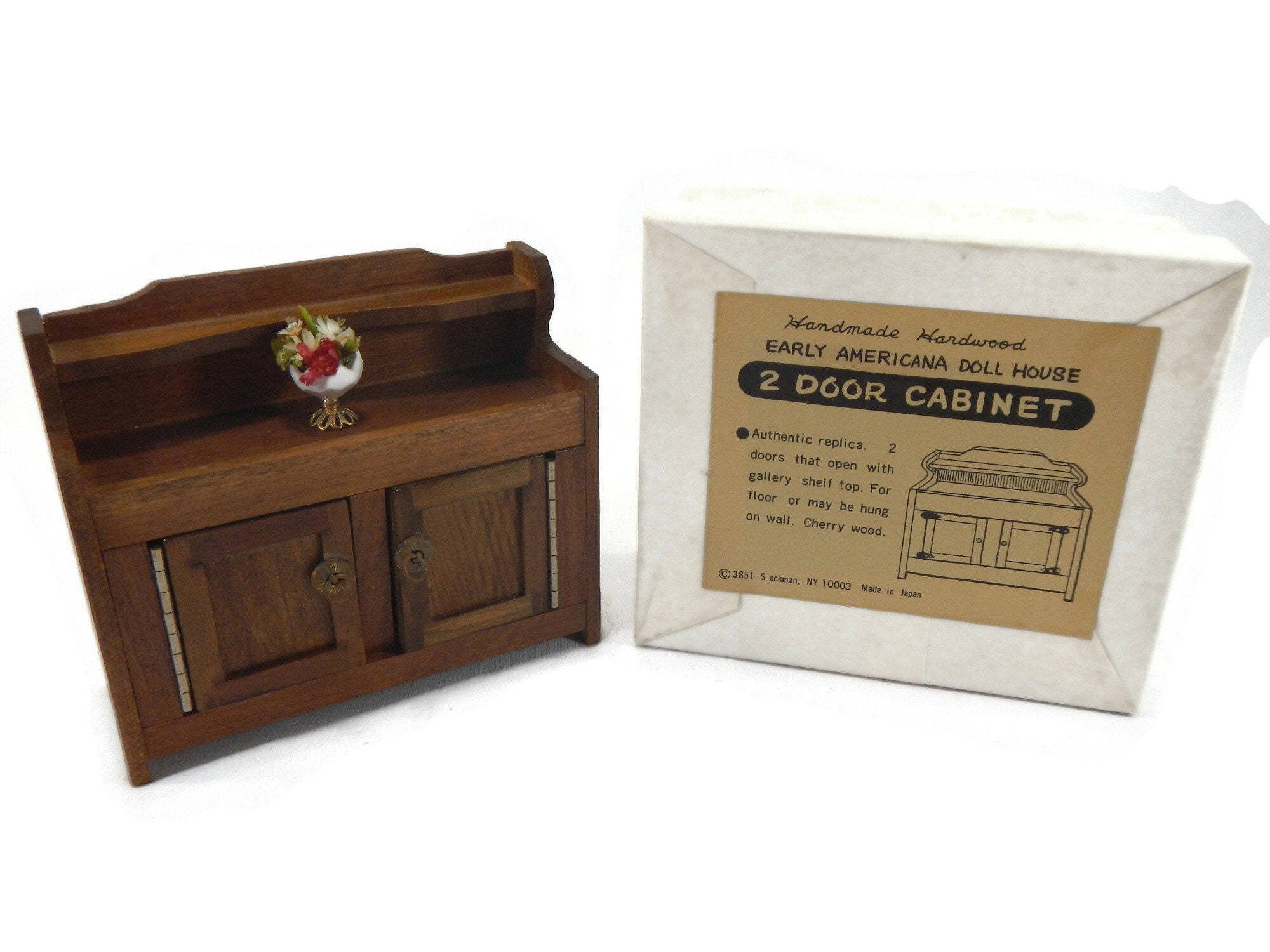 1:16 Scale Miniature Bellows Box Camera Dollhouse Accessory 1:16 Scale Miniature Bellows Box Camera Dollhouse Accessory