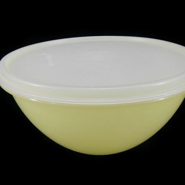 Vintage Tupperware 7" Wonderlier Bowl, Lid - pastel yellow, sheer, 235, 228 - mixing bowl, retro, kitchen, leftovers, food storage, pantry