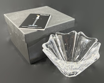 Vintage Orrefors Orion Crystal Bowl - Lars Hellsten design, 6 petal, clear crystal, Sweden - 1980s - art glass, original box, collectible