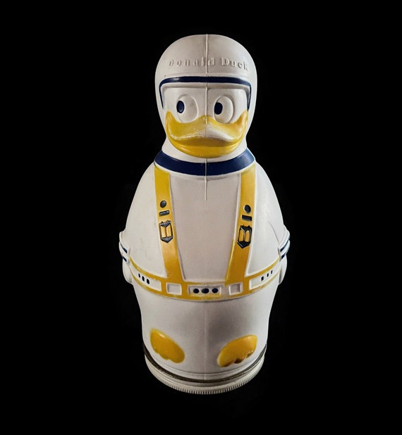 Vintage Nabisco Puppet's Cereal Astronaut Donald Duck Bank, 1966