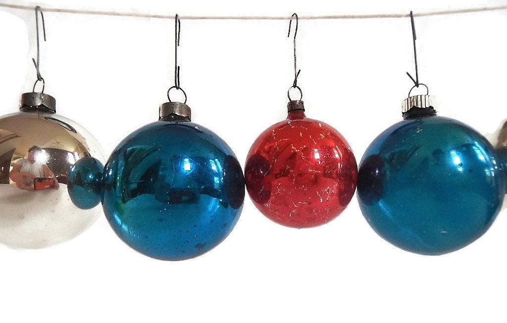 Vintage Set of 7 Christmas Ball Ornaments Glass, Round Red, Blue, Silver,mid Century, Retro,holiday, Xmas,tree, Shiny Brite, Made in USA - Etsy Vintage Set of 7 Christmas Ball Ornaments Glass, Round Red, Blue, Silver,mid Century, Retro,holiday, Xmas,tree, Shiny Brite, Made in USA - Etsy