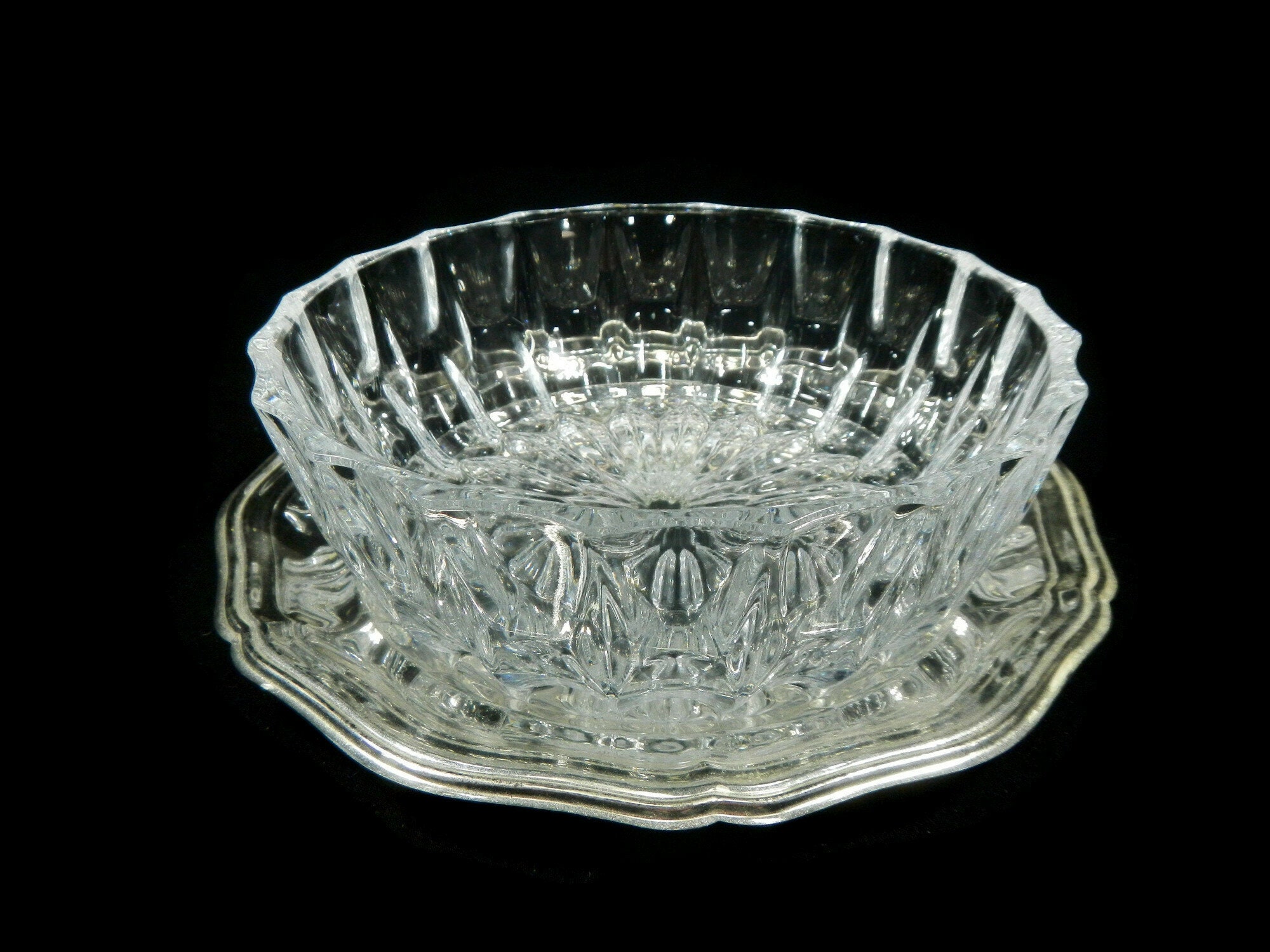 Clear Hand Cut Glass Covered Candy Dish Bowl 