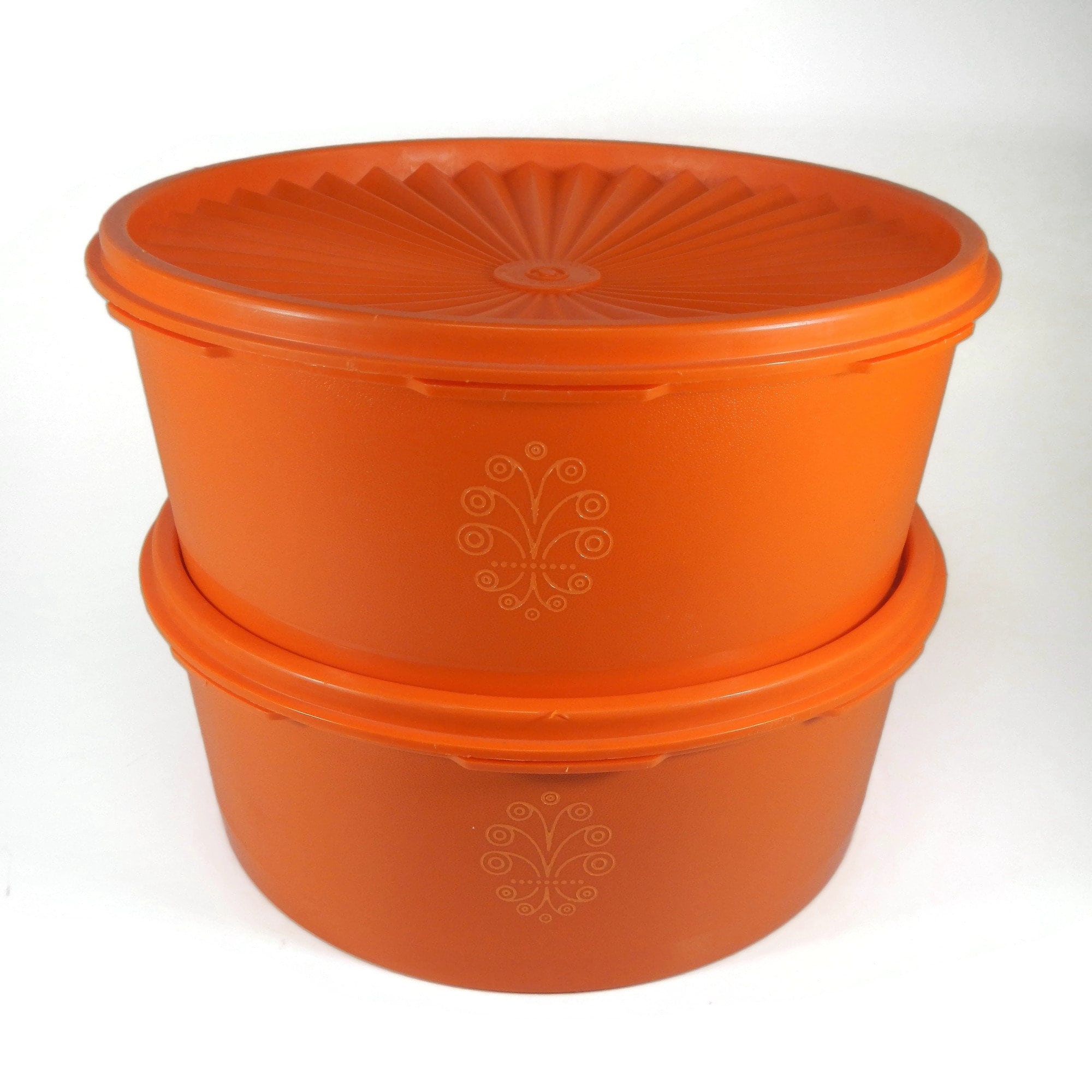 Vintage set of 4 orange Tupperware 2 snack cups small containers with lids