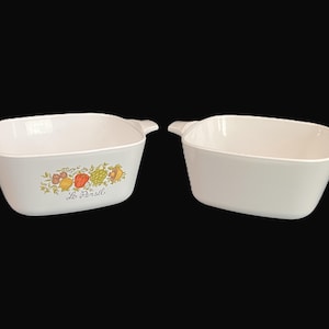 Vintage CorningWare Petite Pans, Set of 2 - P-43-B, 1 plain, 1 Le Persil, No lid, 2.75 cup, 1985-1999 -retro ovenware, cooking, baking, oven