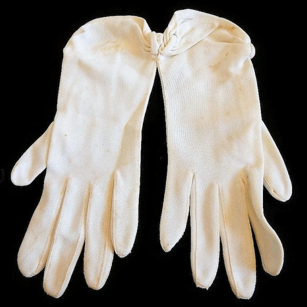 Vintage Off-White Women's Gloves, size 6.5 - by Wear Right - 100% nylon, wrist length, gather detail, classic retro, formal, fancy, fashion