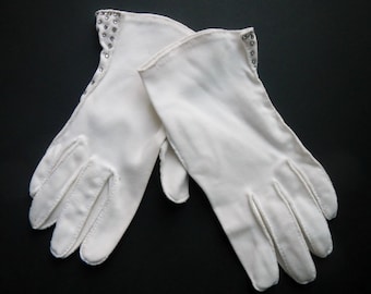 Vintage White Women's Gloves with Rhinestones - by Crescendoe - leather tailored, dressy, elegant, formal, ladies  - size 7, wrist length