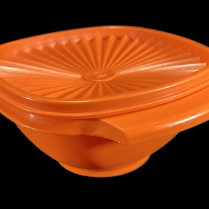 Vintage Tupperware 6&quot; Servalier Bowl, Lid - bright orange, starburst lid - 840, 841, kitchenware, kitchen, food storage, pantry, leftovers