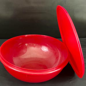 Vintage Tupperware Fix-N-Mix Bowl, Lid - sparkly red, very large, NEW, 1970s, #274 - 26 cup, mixing bowl, serving, salad bowl, party, picnic