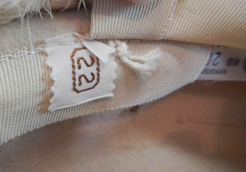 1950s-1960s dressy Vintage Ritz Henry Pollack Ladies Hat fur traditional tan pillbox style classic 100/% wool winter clothing