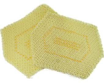 Vintage Pair of Yellow Placemats - hexagon, knit, yarn, 1960s, 12"x16" -  handmade, bright, sunny, orange, table linen, home kitchen decor