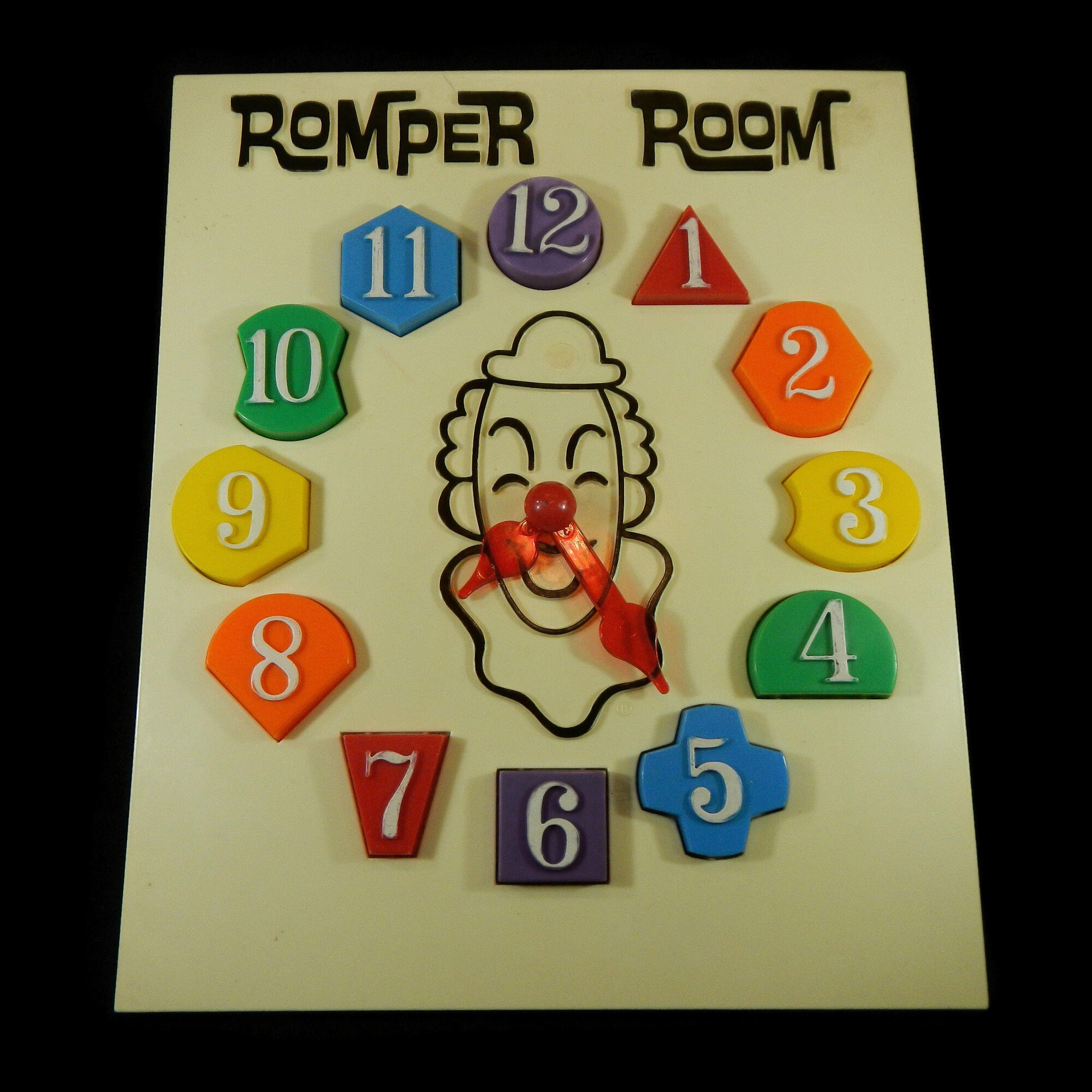 * vintage educational toy ❀ お洒落な トイクロック Vintage Romper Room Fun Time Puzzle Clock - Hasbro, 1970