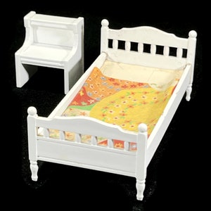 Vintage Lundby Dollhouse Bed & Stand - wood, Nocturne 7266, white, bedside table 7104, 1970s - collectible, doll house furniture, nightstand