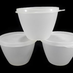 Vintage Tupperware Refrigerator Bowls, Lids - set of 3, sheer, #148 - fridge, retro, kitchen, storage, leftovers, lunchbox, snack container