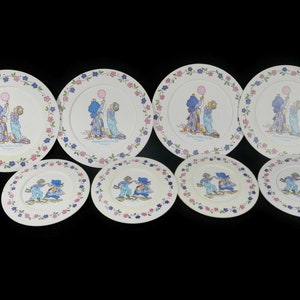 Vintage Holly Hobbie Toy Plates - 1984, American Greetings, 4 large, 4 small - plastic dishes, children&#39;s plates, make believe, collectible