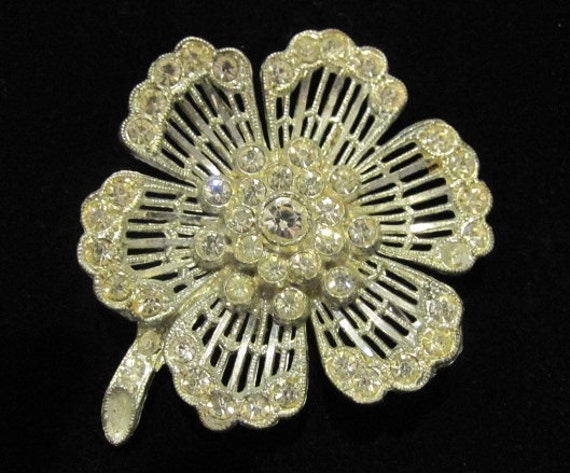 Vintage Rhinestone Flower Brooch Pin - clear, sil… - image 2