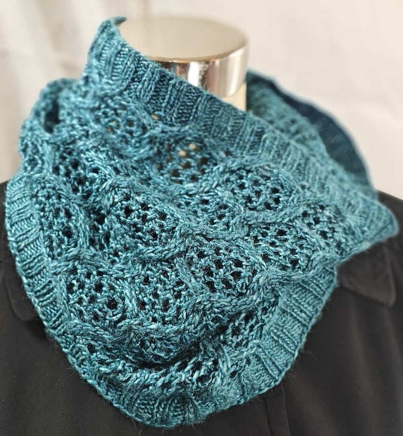 Chain Link Cowl Knitting Pattern - Etsy