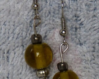 Boucles d'oreilles pendantes en pierre d'ambre faites à la main, ornées de perles