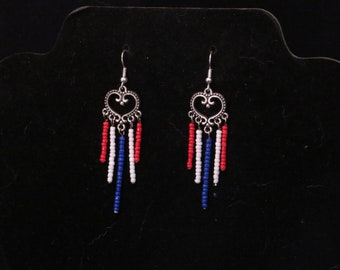Indietro di luglio orecchini cuore / Independence Day cuore orecchini / rosso, bianco e blu perline orecchini