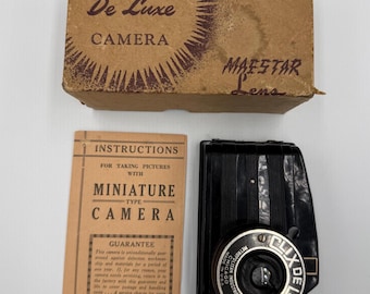 Vintage 1940 Clix De Luxe Maestar Lens Camera with Original Box & Instructions