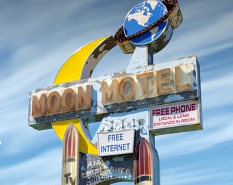 Moon Motel | Retro Roadside Motel | Vintage Neon Sign