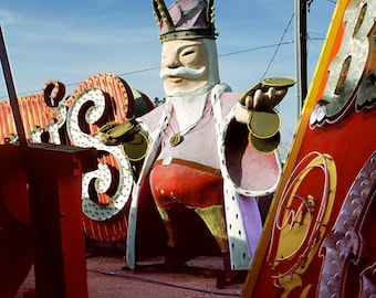 King of Vegas | Retro Roadside Motel | Vintage Neon Sign | Restaurant Décor | Hotel Décor