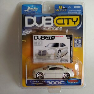 Jada 1:64 DUB CITY - Chrysler 300C - Color White Pearl