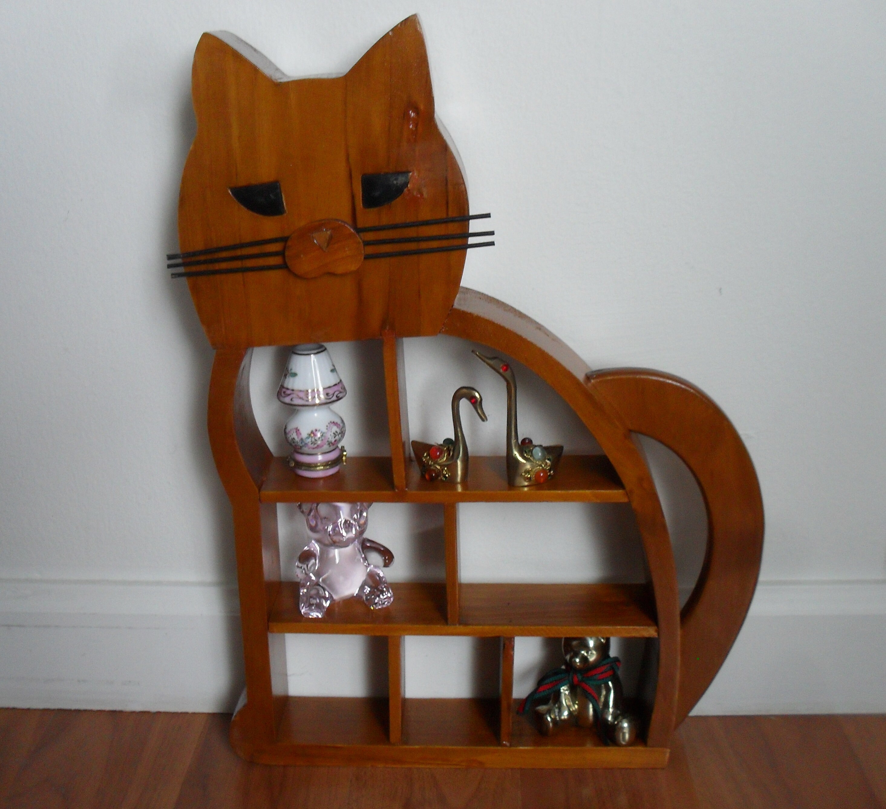 Cat shaped shelf hotsell