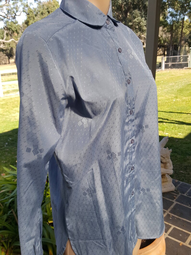 Vintage ** 80/'s ** Embossed ** Button Front ** Pocket ** Prairie ** Country ** Grunge ** Preppie ** Shirt ** Blouse ** SM
