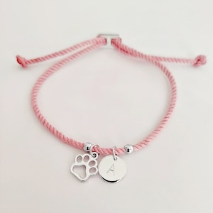 Cute Paw print bracelet with initial disc, dog lovers gift, pet owners gifts, cat mum gift, pet memorial gift, birthday gifts for her, mum