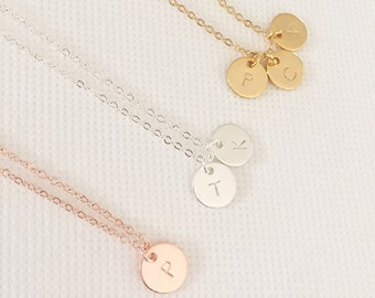 Collana iniziale personalizzata, collana personalizzata, collana delicata, regali per lei, collana per donna, regali di coppia, regalo damigella d'onore, regalo mamma