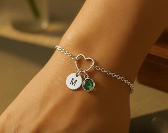 Sterlingzilveren geboortesteenarmband met initiaal • Gepersonaliseerde hartbedel
