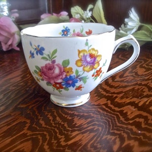Rose Teacup, Vintage Teacup, Chic Teacup, Floral Teacup, Fine China, Rose Cottage Kitchen, Shabby Pink Roses, Rose China, Fine Dining