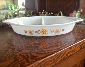 Vintage Pyrex Casserole Dish, Pyrex Casserole Dish, Pyrex Baking Dish, Retro Casserole Dish, Vintage Baking Dish, Vintage Casserole Dish