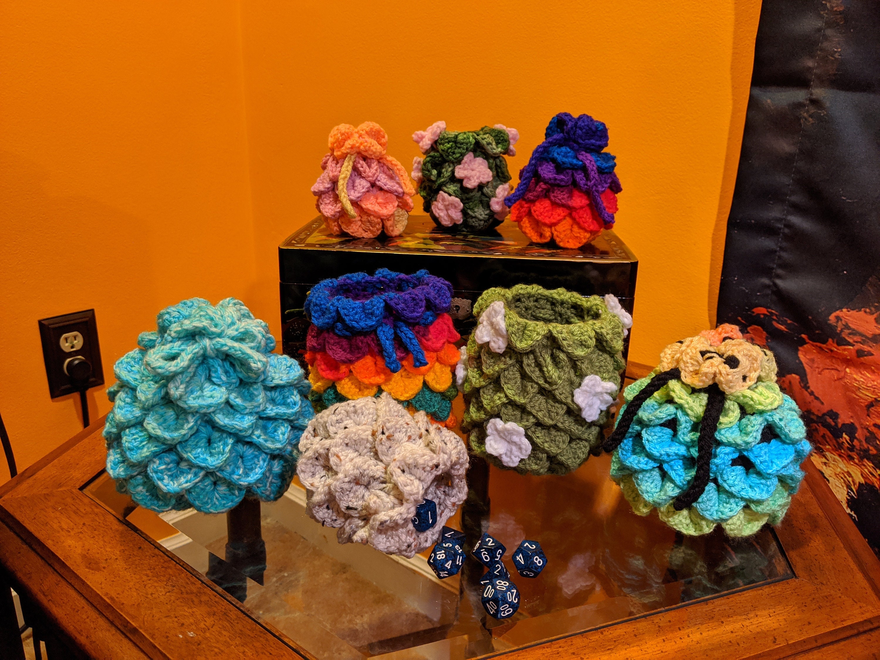 40 Dragon Scale Crochet Patterns: Unleash Your Creativity with Unique Designs! 28 Dragon Scales/Hedge Bag Crochet