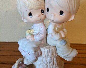 Vintage 1978 Jonathan & David Precious Moments (22-1) Love One