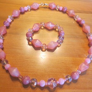Pink Necklace and Bracelet, Womans Necklace and Bracelet, Jewelry, Womans Jewelry, Beaded Necklace Set, Handmade Jewelry, Bracelet Set