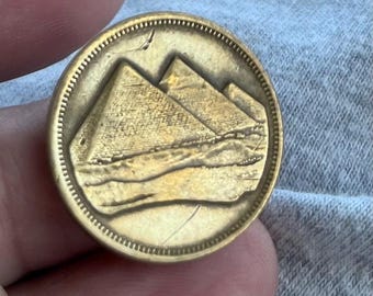 Great pyramids 5qursh Egyptian coin 1948
