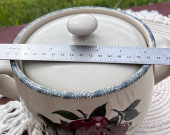 Vintage Apple Crock: Hand-Painted Farmhouse Stoneware Bowl