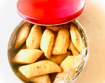 Homemade Egyptian savory cookies one pound of ( قراقيش)