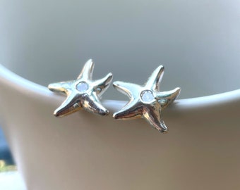 Silver Starfish Stud Earrings, Dainty CZ Starfish Stud Earrings, Minimalist Starfish Earrings for Her, Summer Earrings, Starfish Jewelry
